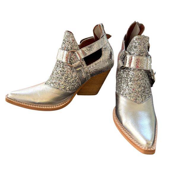 NWOB  Jeffery Campbell X Free People Icon Calhuan Western‎ Boot Silver Size 6.5M - Picture 2 of 9